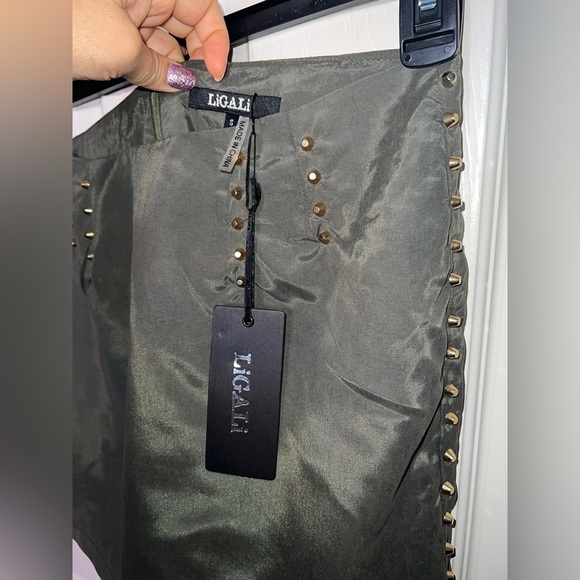 💚 NWT! Olive Green Studded Taffeta Miniskirt - Picture 6 of 6
